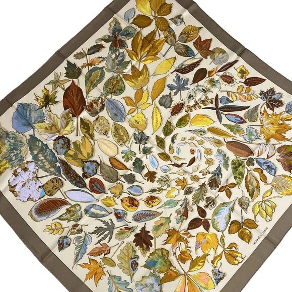 HERMES Carre 90 - Light Brown Beige Multi Scarf 316-081625 - Picture 1 of 3